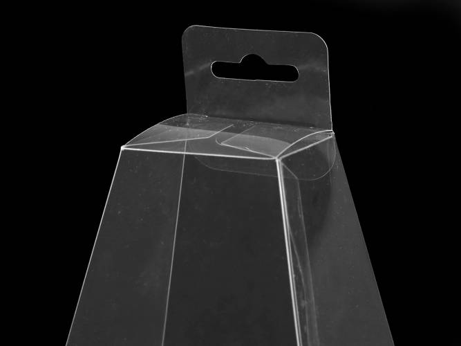 Műanyag doboz felakasztásra piramis